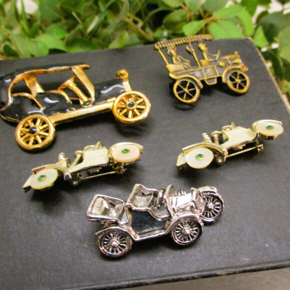 ANTIQUE CAR Mixed Material Brooch Lot ~ Five VINTAGE Early Automotive Pin Lot - Picture 7 of 11